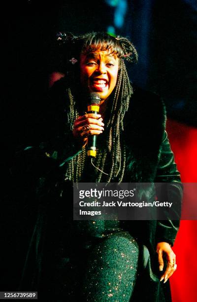 American R&B singer Betty Wright performs onstage during the 2000 Rhythm & Blues Foundation Pioneer Awards at Hammerstein Ballroom, New York, New...
