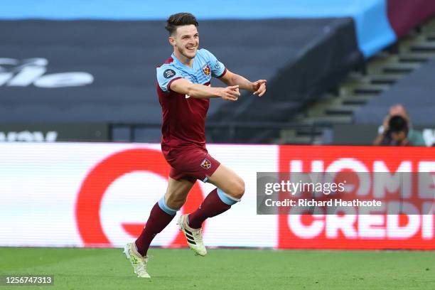 Declan Rice of West Ham United celebrates after scoring his team's third goal during the Premier League match between West Ham United and Watford FC...