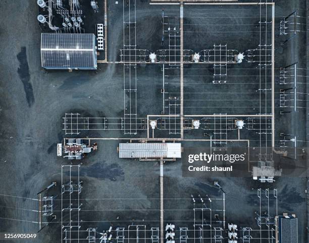power substation - rede elétrica imagens e fotografias de stock