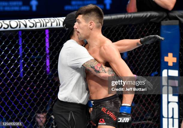 Ufc Flash 551 Duffy Ufc Photos & High Res Pictures - Getty Images