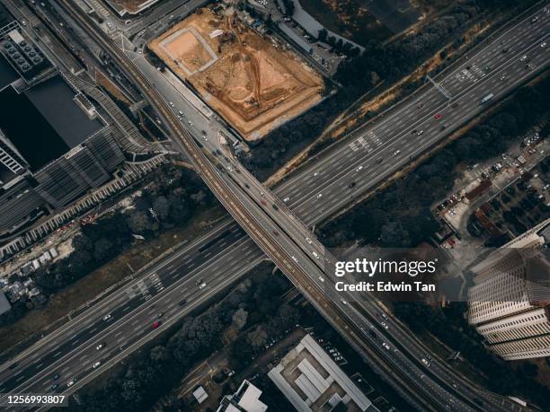 drone synvinkel damansar , petaling jaya malaysia utsikt med norra södra motorvägen och bro - petaling jaya bildbanksfoton och bilder