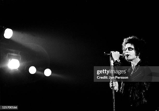 Singer Reed Lou Reed 1973 Photos and Premium High Res Pictures - Getty Images