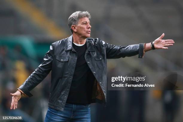 Renato Portaluppi coach of Gremio gestures during a Brasileirao match between Gremio and Internacional at Arena do Gremio on May 21, 2023 in Porto...