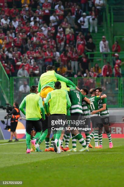 Sporting CP players celebrate their second goal during the Portuguese Liga Bwin football match between Sporting CP and SL Benfica at Estadio Jose...