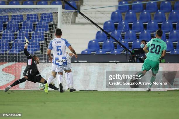 Marco Asensio of Real Madrid scores his team's second goal during the Liga match between CD Leganes and Real Madrid CF at Estadio Municipal de...