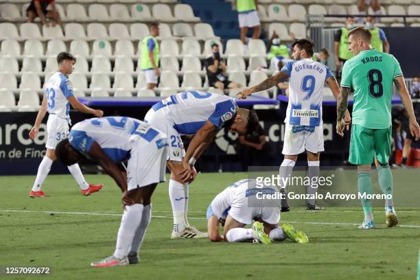 Players of Leganes react after the Liga match between CD Leganes and Real Madrid CF at Estadio Municipal de Butarque on July 19, 2020 in Leganes,...
