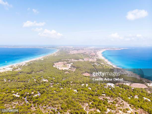 aerial view of the formentera island with paradise beach in the mediterranean sea. toma aérea de la isla de formentera con playas paradisiacas. - vista aérea stock pictures, royalty-free photos & images