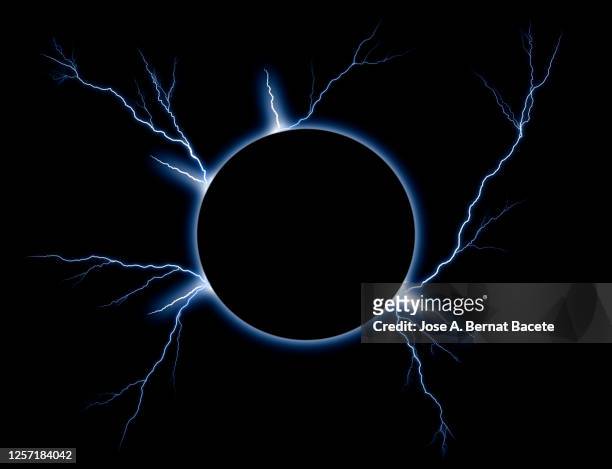 energy, lightning on black background. - 電気ショック ストックフォトと画像