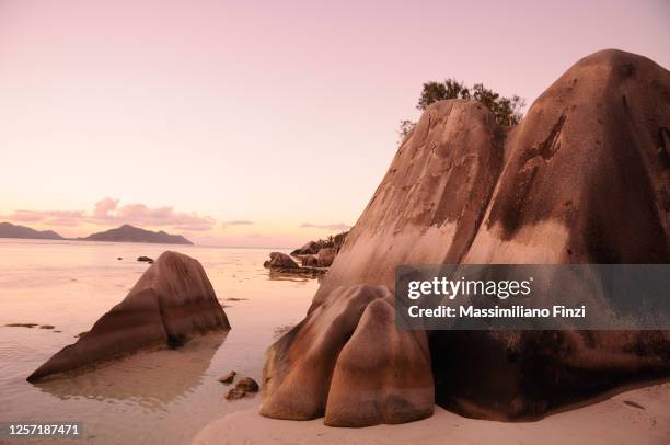 Pink Rocks Island 975 Pink Granite Rock Stock Photos, High-Res Pictures, and Images ...