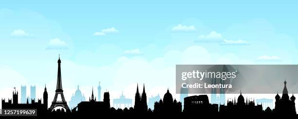 illustrazioni stock, clip art, cartoni animati e icone di tendenza di skyline europeo (tutti gli edifici sono completi e spostabili) - skyline roma