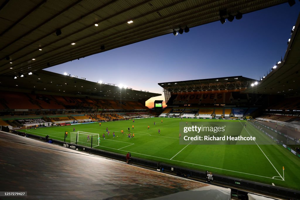 Wolverhampton Wanderers v Crystal Palace - Premier League