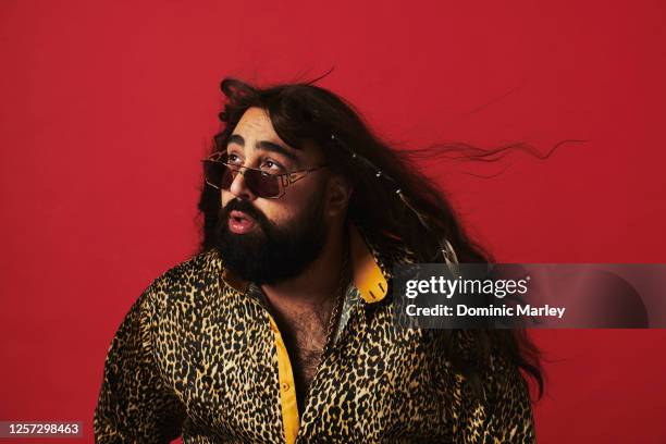 O2 Red Roses Asim Chudry 632 Asim Chaudhry Photos & High Res Pictures - Getty Images