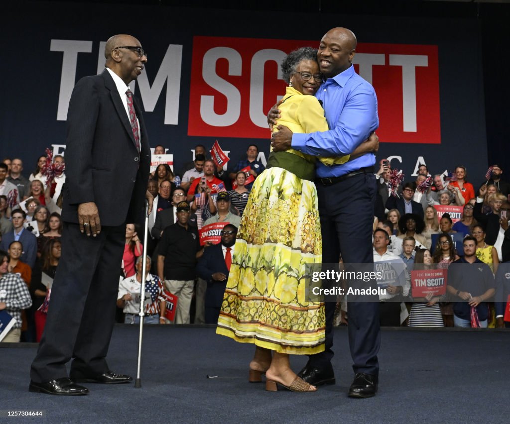 Rep. Tim Scott Senator Tim Scott holds a 'major announcement' in North Charleston ...
