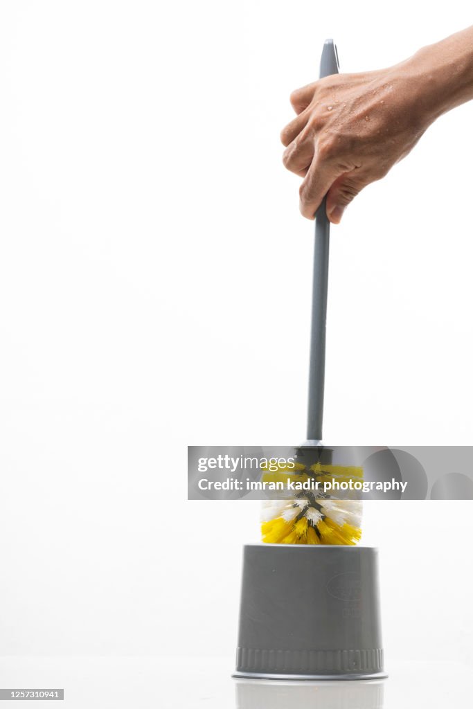 Toilet brush