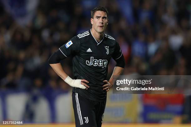 Dusan Vlahovic of Juventus looks on during the Serie A match between Empoli FC and Juventus at Stadio Carlo Castellani on May 22, 2023 in Empoli,...