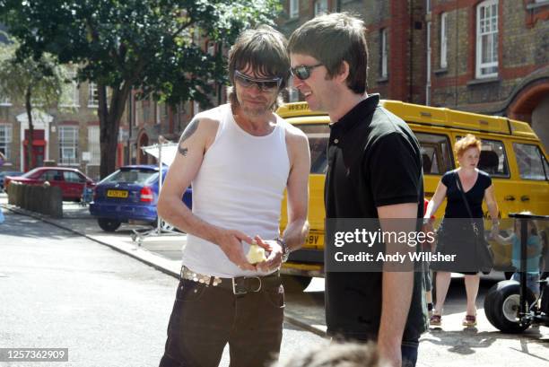 Behind the scenes on set of Ian Brown music video with Noel Gallagher in London in 2004