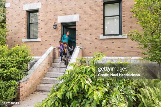 Urban Kids On Stoop Photos and Premium High Res Pictures - Getty Images