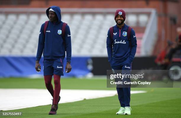 Chemar 129 Chemar Holder Photos & High Res Pictures - Getty Images