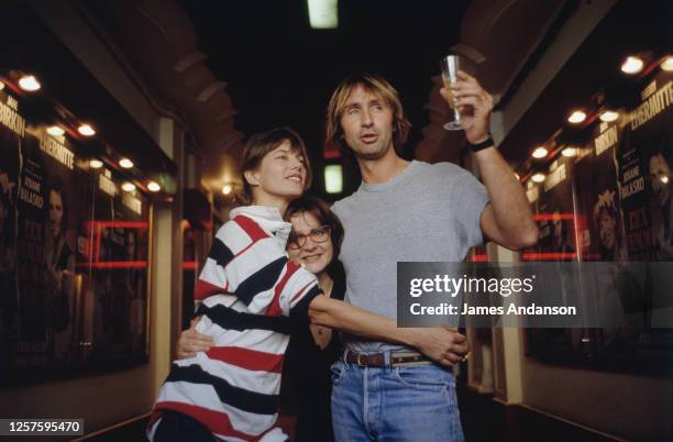 Actrice et chanteuse britannique Jane Birkin , Josiane Balasko et Thierry Lhermitte , vedettes de la piece "L'ex femme de ma vie" au theatre du...