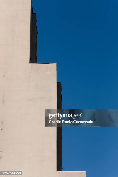 Rectangular Building Side View Skyscraper Side View Photos and Premium High Res Pictures - Getty Images