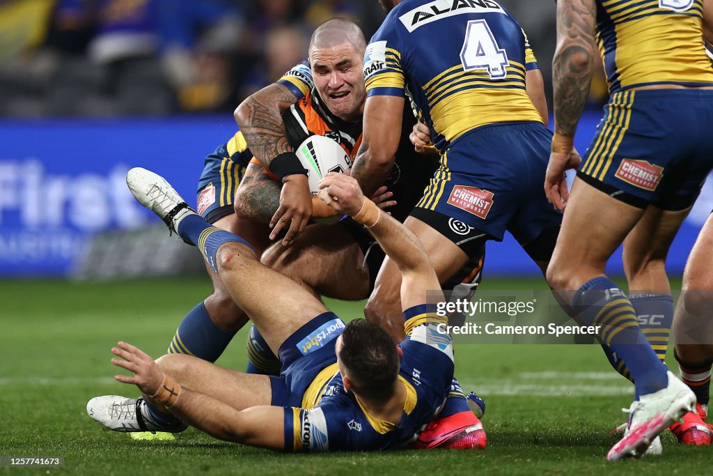 NRL Rd 11 - Eels v Tigers