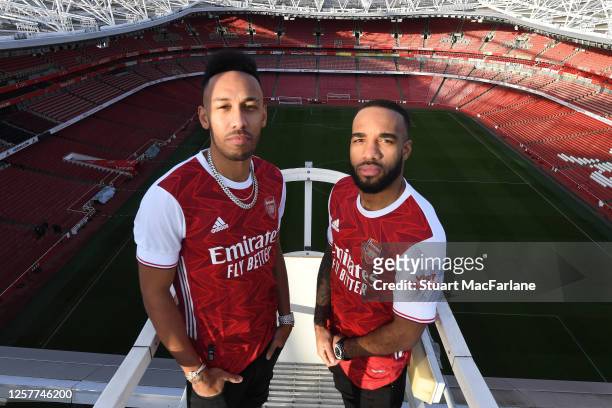Pierre-Emerick Aubameyang and Alex Lacazette at the photoshoot to launch the Arsenal 2020/21 home kit at Emirates Stadium on January 29, 2020 in St...