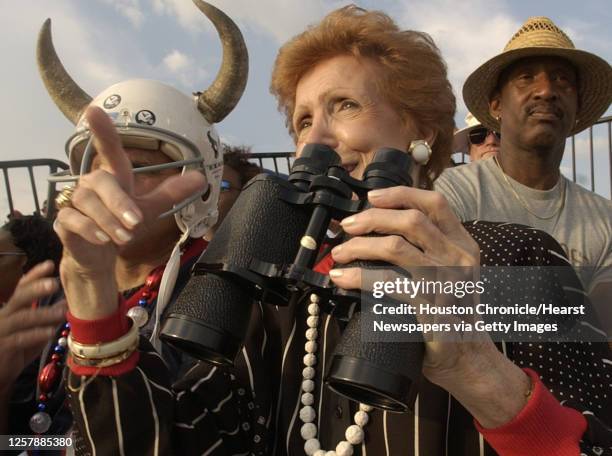 During practice at Houston Texans training camp Monday, July 21, 2002 at the team practice facilities in Houston.