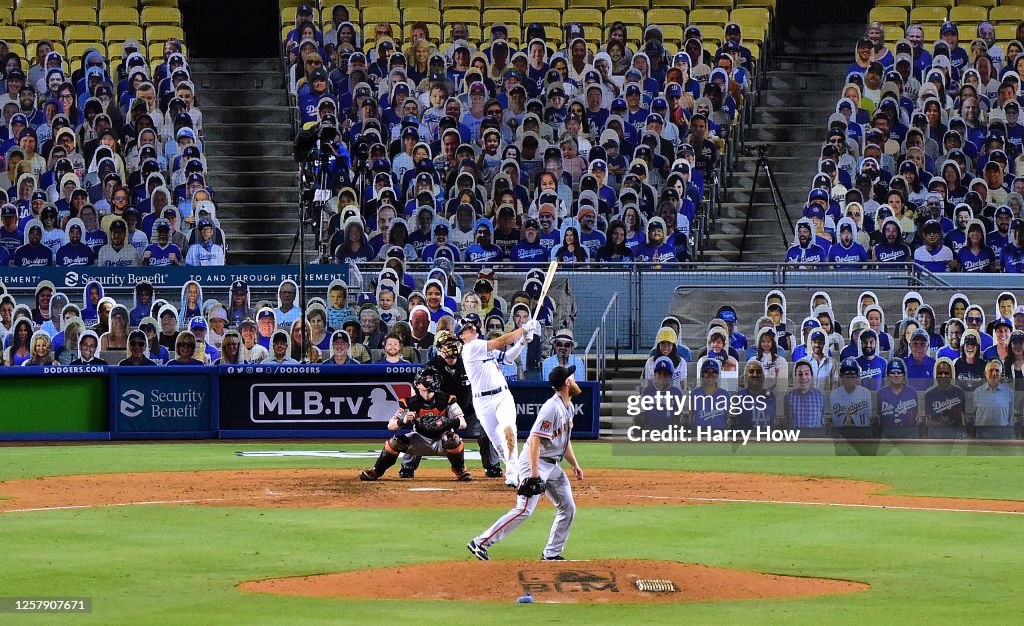 San Francisco Giants v Los Angeles Dodgers