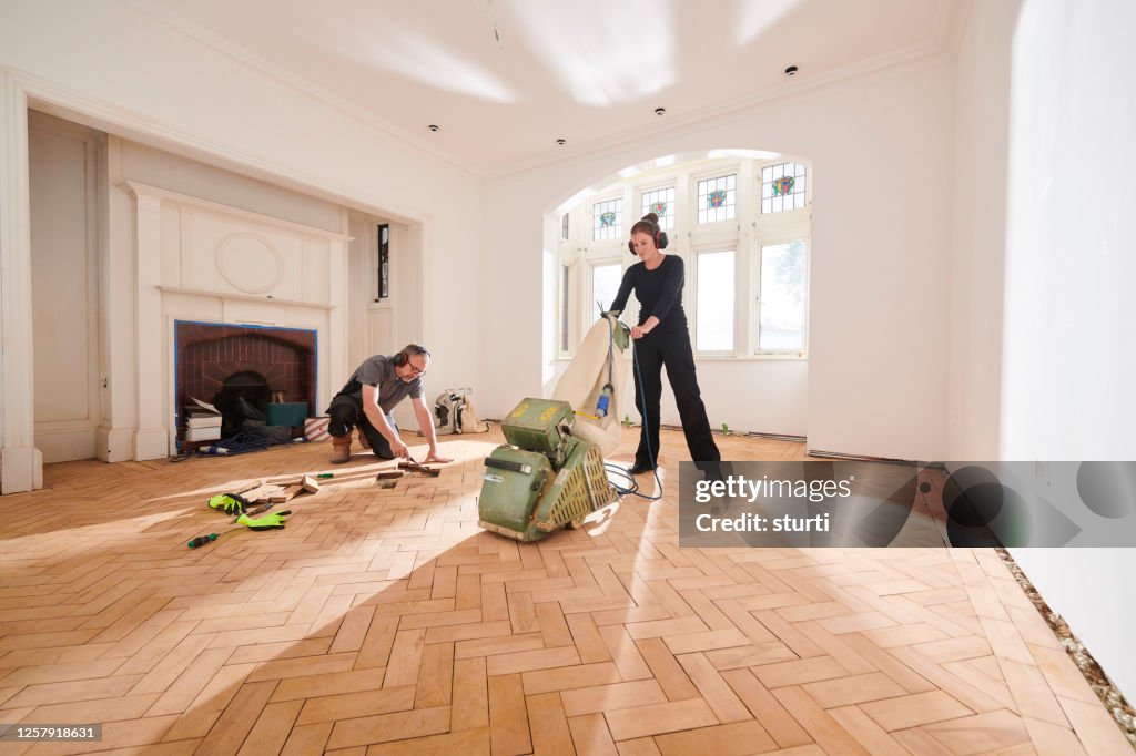 Levigatura pavimento parquet