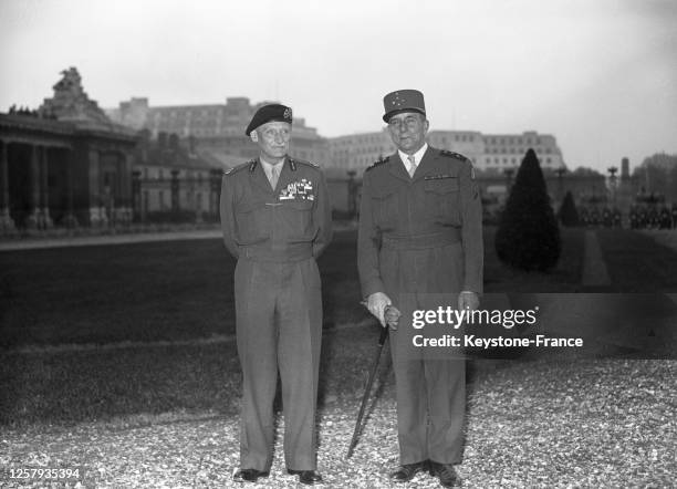 Le chef d'état-major de l'Empire britannique Bernard Montgomery et le général Jean de Lattre de Tassigny à Paris, le 9 juillet 1948, France.