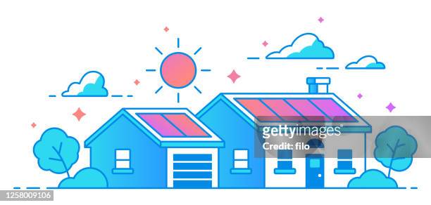 ilustraciones, imágenes clip art, dibujos animados e iconos de stock de hogar de paneles solares - improvisar
