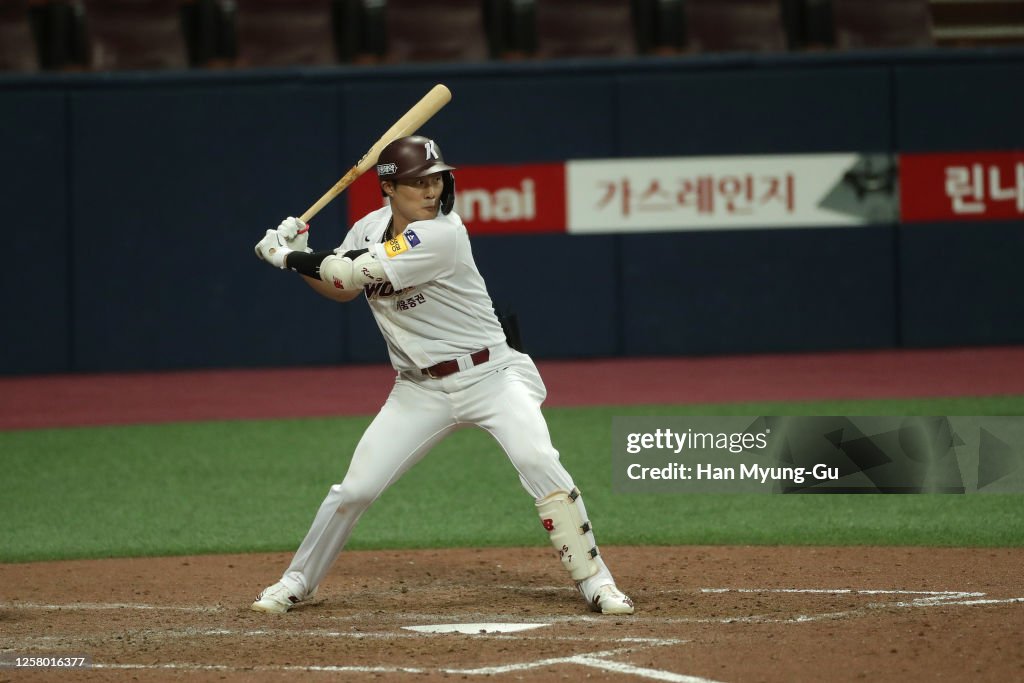 Lotte Giants v Kiwoom Heroes