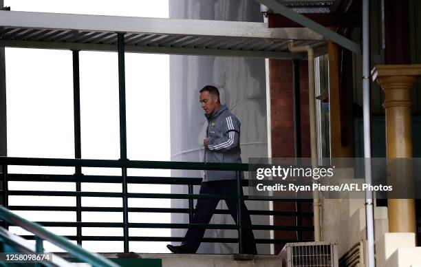 Alastair Clarkson, coach of the Hawks, looks on during the round 8 AFL match between Sydney and Hawthorn at Sydney Cricket Ground on July 25, 2020 in...