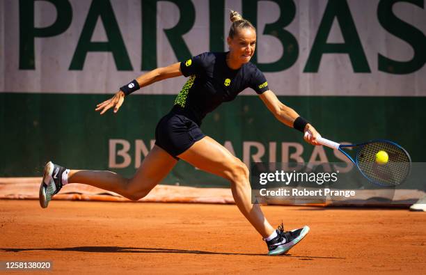 Arantxa Rus of the Netherlands in action against Moyuka Uchijima of Japan in the final qualifications round ahead of Roland Garros on May 26, 2023 in...