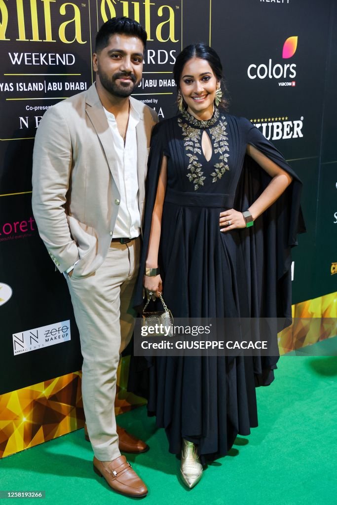 Calun Rao Singer Indian-American singer/song writer Aditya Rao and guest arrive for ...