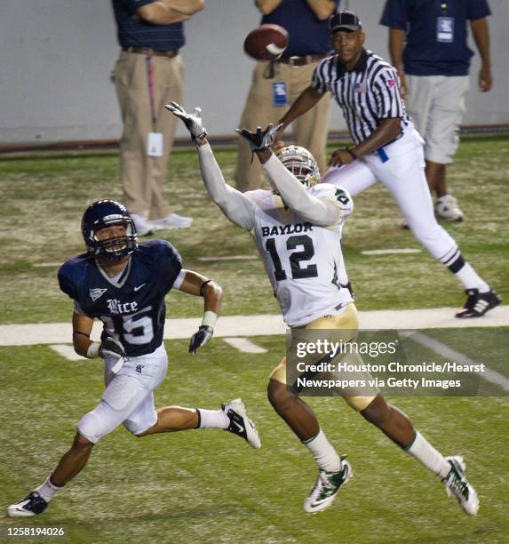 Baylor Bears wide receiver Josh Gordon hauls in a 46-yard touchdown pass as Rice Owls cornerback Phillip Gaines defends during the third quarter in...