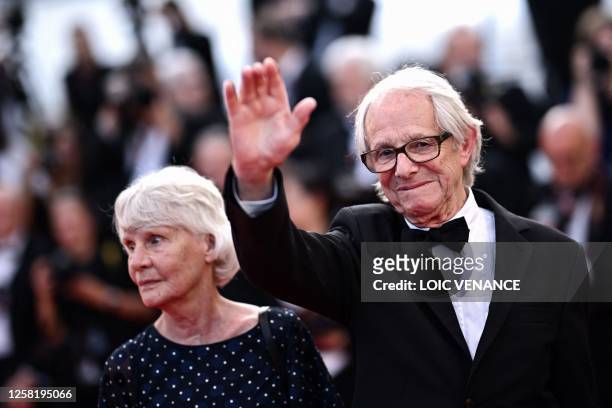 British film director Ken Loach arrives with his wife Lesley Ashton for the screening of the film "The Old Oak" during the 76th edition of the Cannes...