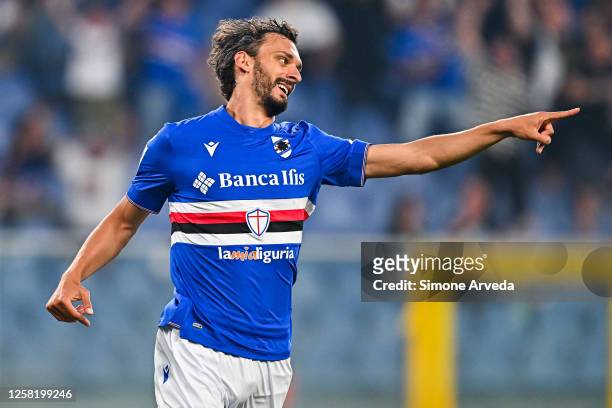 Manolo Gabbiadini of Sampdoria celebrates after scoring a goal during the Serie A match between UC Sampdoria and US Sassuolo at Stadio Luigi Ferraris...