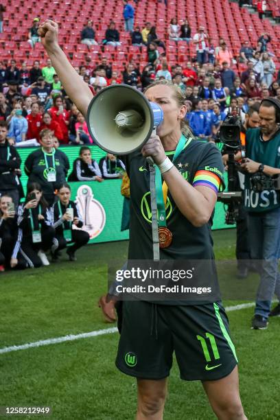 Alexandra Popp of VfL Wolfsburg gestures after the Women's DFB Cup Final between VfL Wolfsburg and Sport-Club Freiburg at RheinEnergieStadion on May...