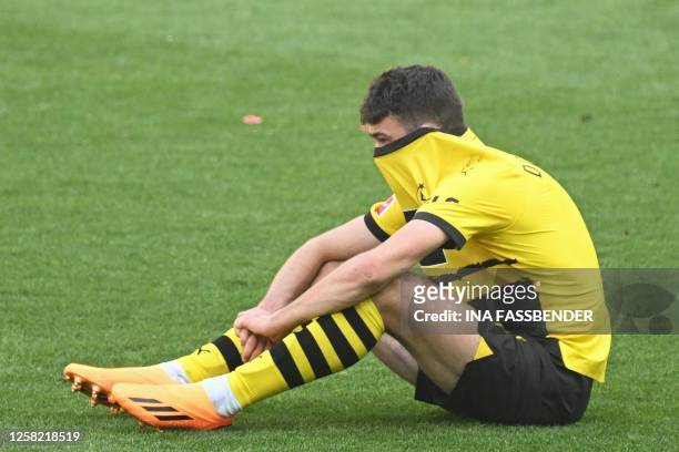Dortmund's US midfielder Giovanni Reyna reacts during the German first division Bundesliga football match between Borussia Dortmund and 1 FSV Mainz...