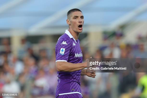 Nikola Milenkovic of ACF Fiorentina reacts during the Serie A match between ACF Fiorentina and AS Roma at Stadio Artemio Franchi on May 27, 2023 in...