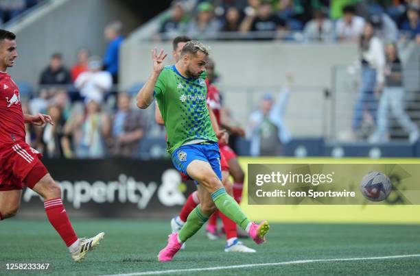 Seattle Sounders forward Jordan Morris shoots and scores the lone Seattle goal during an MLS game between the Seattle Sounders and the New York Red...