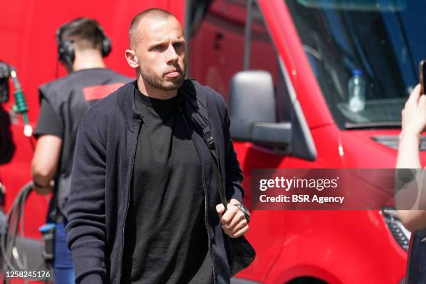 Coach John Heitinga of Ajax prior to the Eredivisie match between FC Twente and Ajax at Grolsch Veste on May 28, 2023 in Enschede, Netherlands