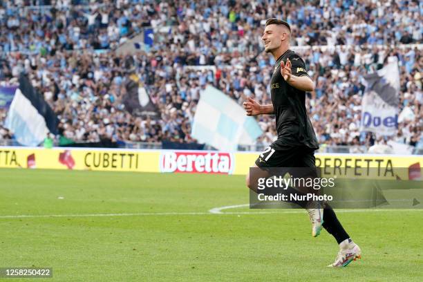 Sergej Milinkovic-Savic of SS Lazio celebrates after scoring third goal during the Serie A match between SS Lazio and US Cremonese at Stadio...