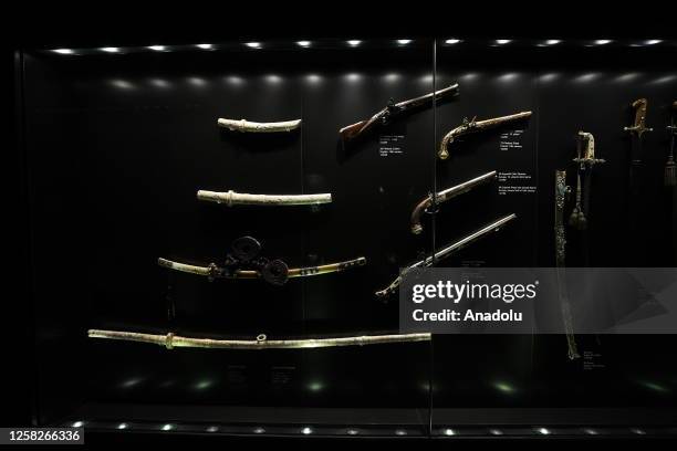 Ancient Rifle 14,606 Various Weapons Stock Photos, High-Res Pictures, and Images ...