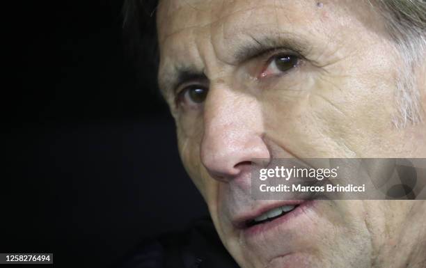 Ricardo Gareca, head coach of Velez Sarsfield, looks on from the bench before a Liga Profesional 2023 match between Velez Sarsfield and River Plate...