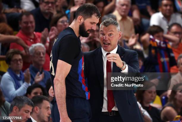 Sarunas Jasikevicius and Nikola Mirotic during the match between FC Barcelona and Valencia Basket Club, corresponding to the first match of the...