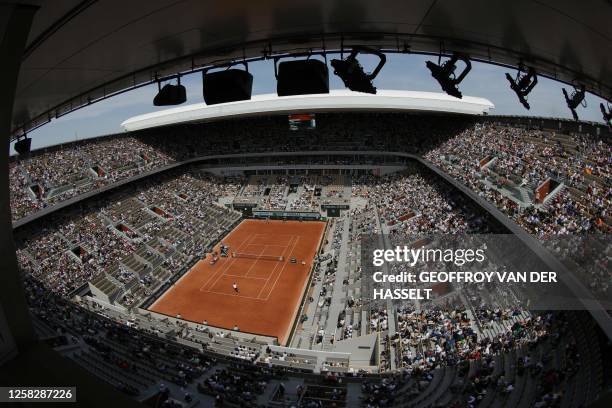 This photograph taken on on May 30 shows a general view of the Philippe-Chatrier court during a men's singles match on day three of the Roland-Garros...