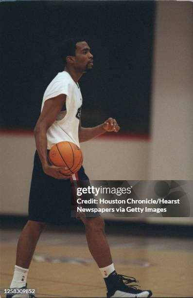 Rockets first workout of the NBA season Cuttino Mobley 01/24/99 HOUCHRON CAPTION : The baptism of fire continued for the Rockets' rookies Sunday with...
