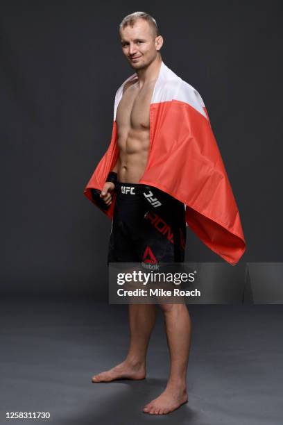 Jesse Ronson Mma 105 Jesse Roach Photos & High Res Pictures - Getty Images